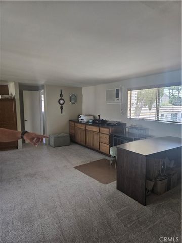 4057 Pine, Long Beach, CA 90807
