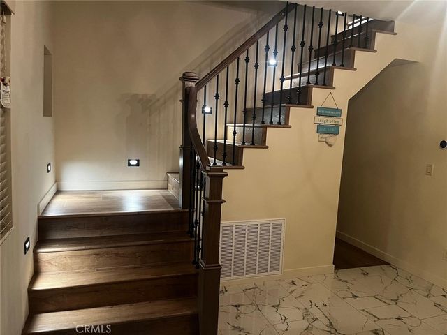 4057 Pine, Long Beach, CA 90807