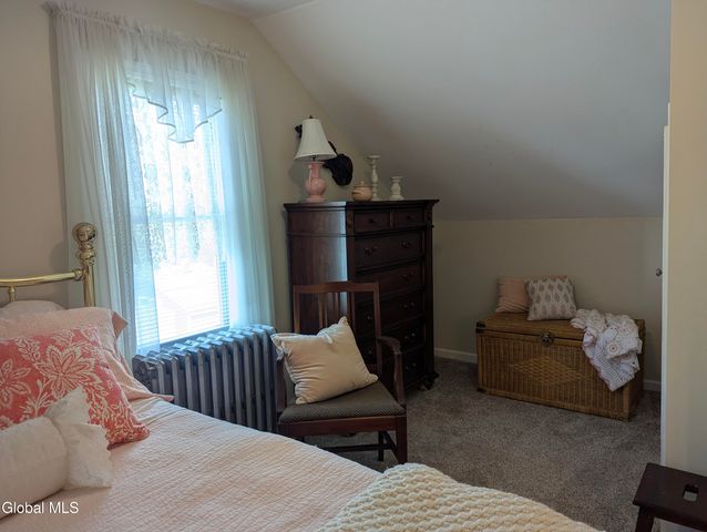 34 Van Heusen Street, Colonie, NY 12205