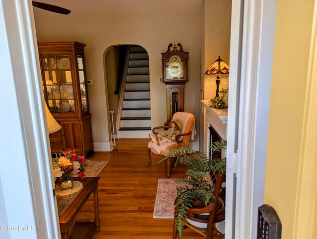 34 Van Heusen Street, Colonie, NY 12205