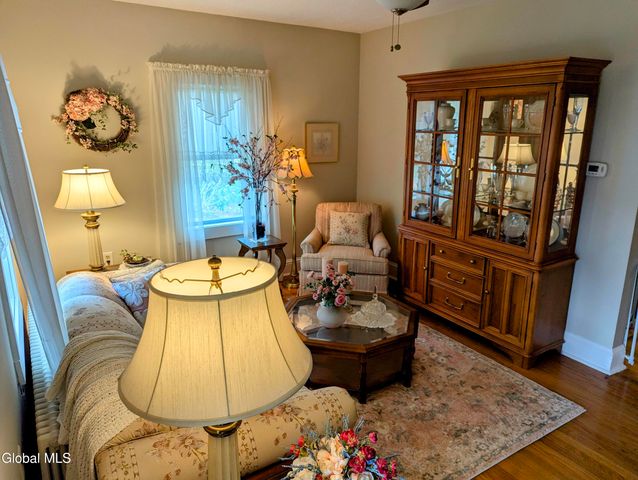 34 Van Heusen Street, Colonie, NY 12205