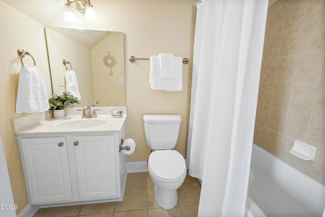 1006 Cherokee Sunset Road, Apex, NC 27502