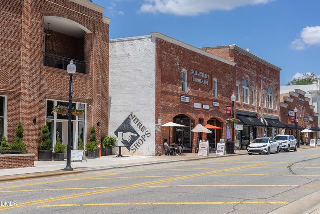 1006 Cherokee Sunset Road, Apex, NC 27502