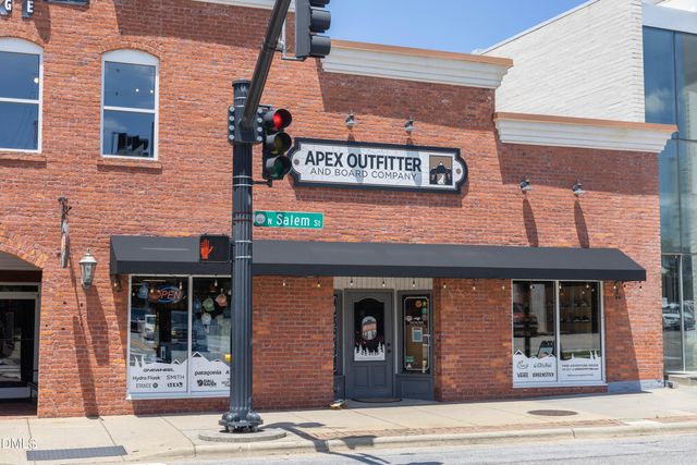 1006 Cherokee Sunset Road, Apex, NC 27502