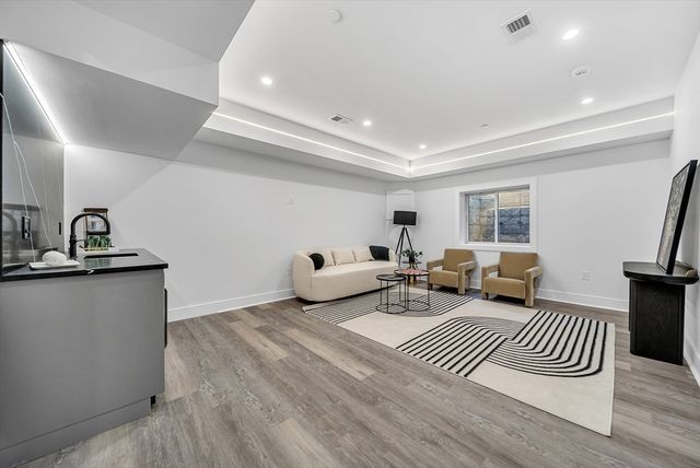 a136 Hillside, Needham, MA 02494