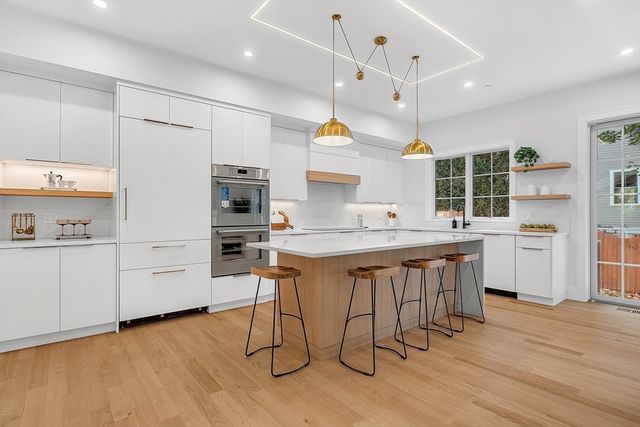 a136 Hillside, Needham, MA 02494