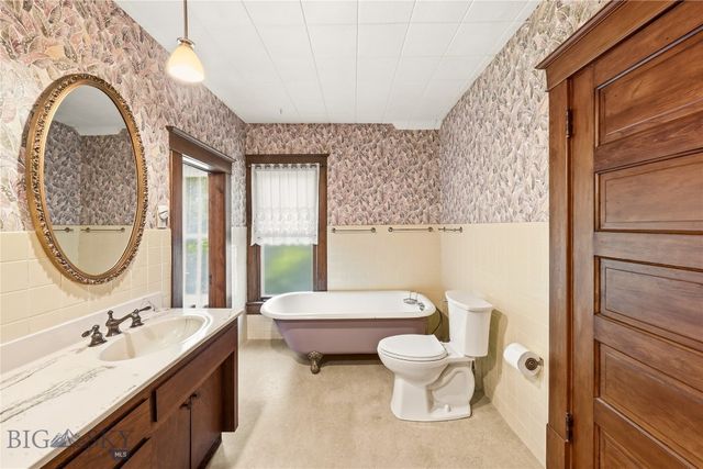 809 S 3rd Avenue, Bozeman, MT 59715