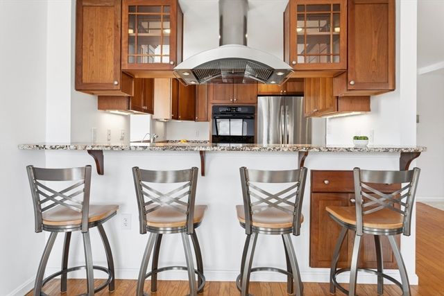 200 Ledgewood Dr 601, Stoneham, MA 02180