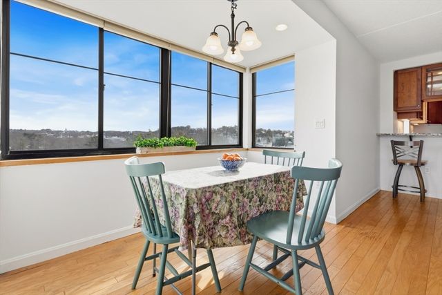 200 Ledgewood Dr 601, Stoneham, MA 02180