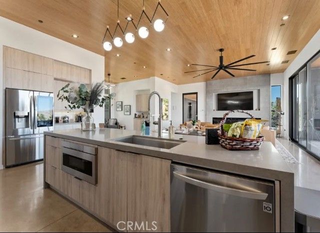 8175 Fox Trail, Yucca Valley, CA 92284