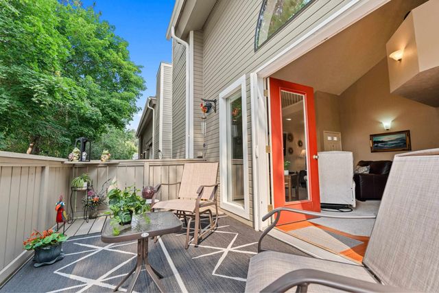 1218 E 30th Ave, Spokane, WA 99203