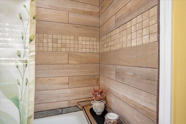 9815 E Brainerd Road, Ooltewah, TN 37363