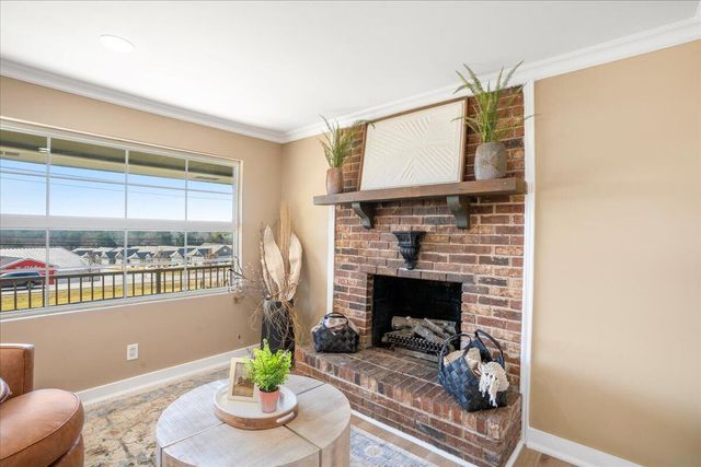 9815 E Brainerd Road, Ooltewah, TN 37363