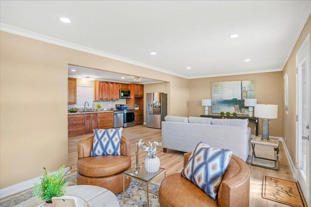 9815 E Brainerd Road, Ooltewah, TN 37363