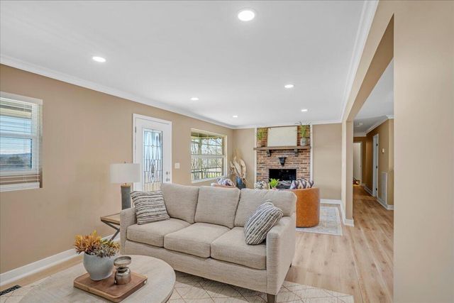 9815 E Brainerd Road, Ooltewah, TN 37363