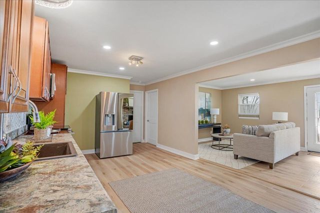 9815 E Brainerd Road, Ooltewah, TN 37363