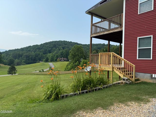 2560 Schisandra Lane, Cosby, TN 37722