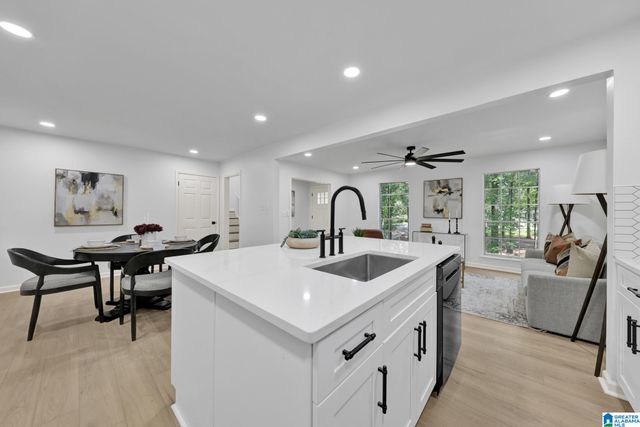 3016 VIRGINIA DRIVE, Hueytown, AL 35023