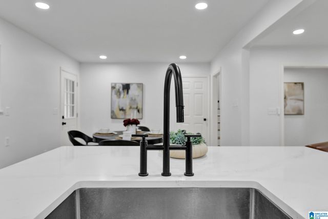 3016 VIRGINIA DRIVE, Hueytown, AL 35023