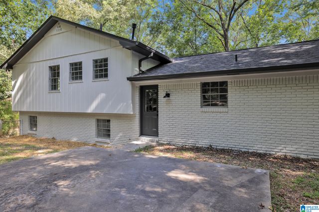 3016 VIRGINIA DRIVE, Hueytown, AL 35023