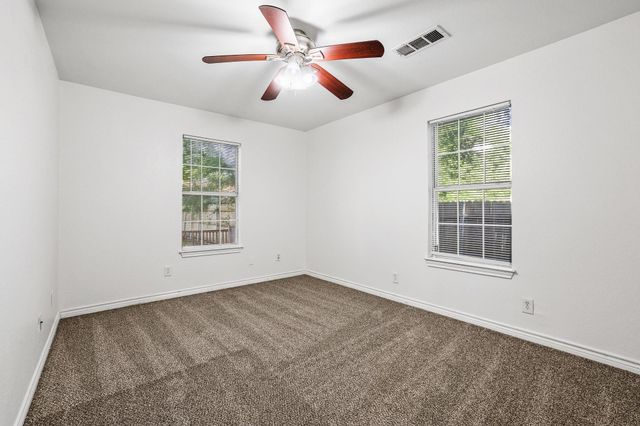 1208 Mill Street, Gainesville, TX 76240