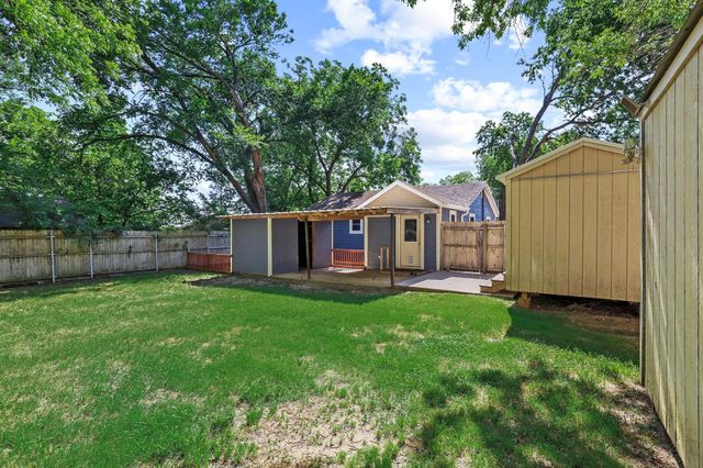 1208 Mill Street, Gainesville, TX 76240