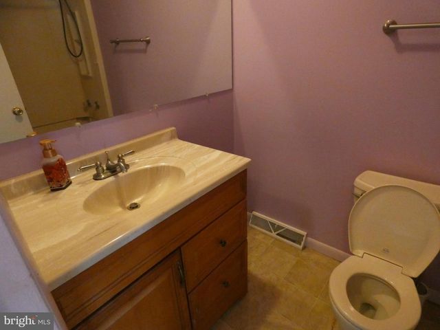 69-3 AZALEA WAY, Reading, PA 19606