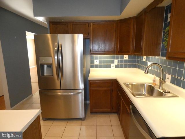 69-3 AZALEA WAY, Reading, PA 19606