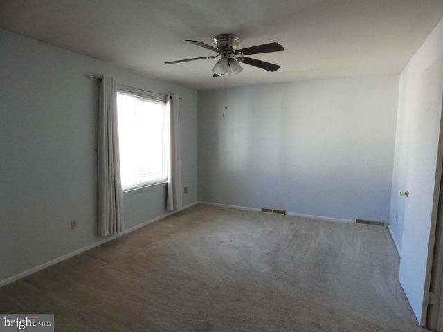 69-3 AZALEA WAY, Reading, PA 19606