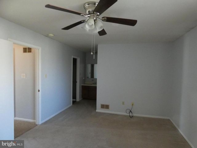 69-3 AZALEA WAY, Reading, PA 19606