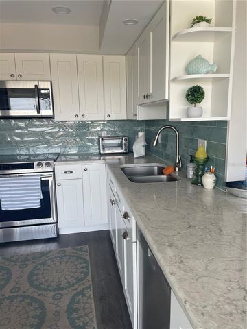 6104 PALMA DEL MAR BOULEVARD S 304, St Petersburg, FL 33715