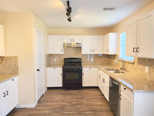 18123 Noble Forest Drive, Humble, TX 77346