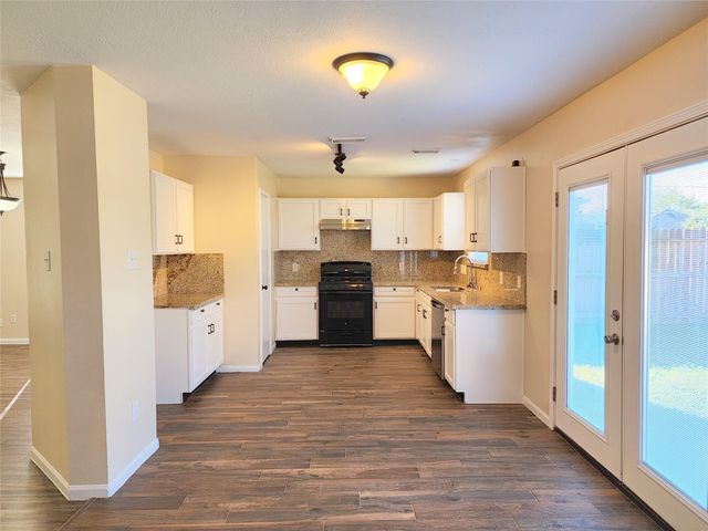 18123 Noble Forest Drive, Humble, TX 77346