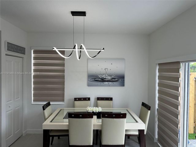 29196 SW 163rd Ct, Homestead, FL 33033