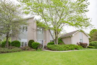 812 Andover Court, Prospect Heights, IL 60070