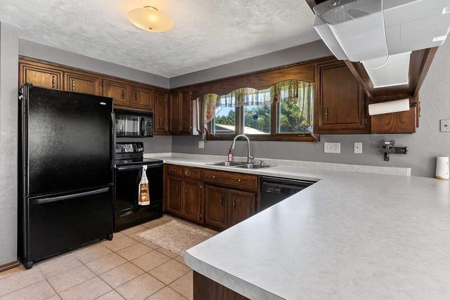 5170 MCCARTHY ROAD, Lena, WI 54139