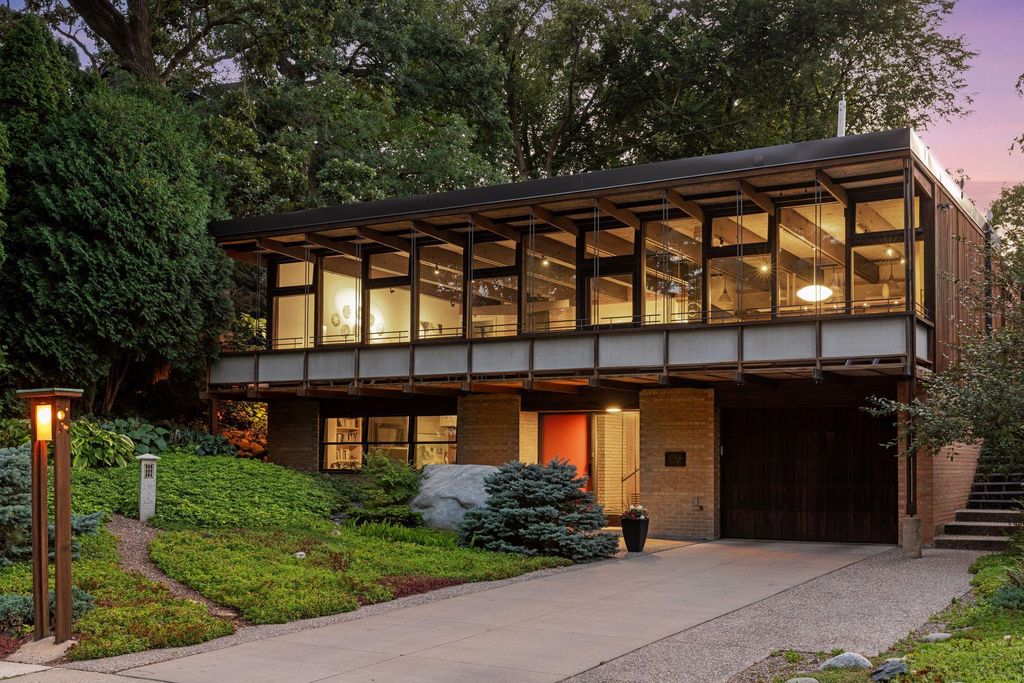1722 Oliver Avenue S, Minneapolis, MN 55405 — exterior