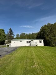 68 Railroad Street, Milton, VT 05468