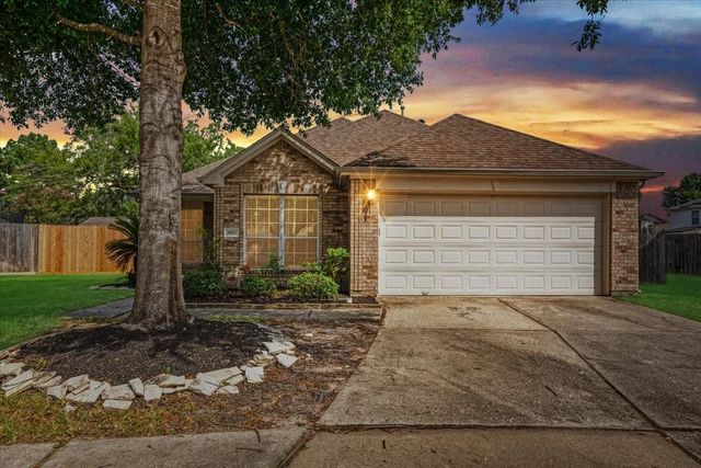 29927 Sunwillow Creek Drive, Spring, TX 77386