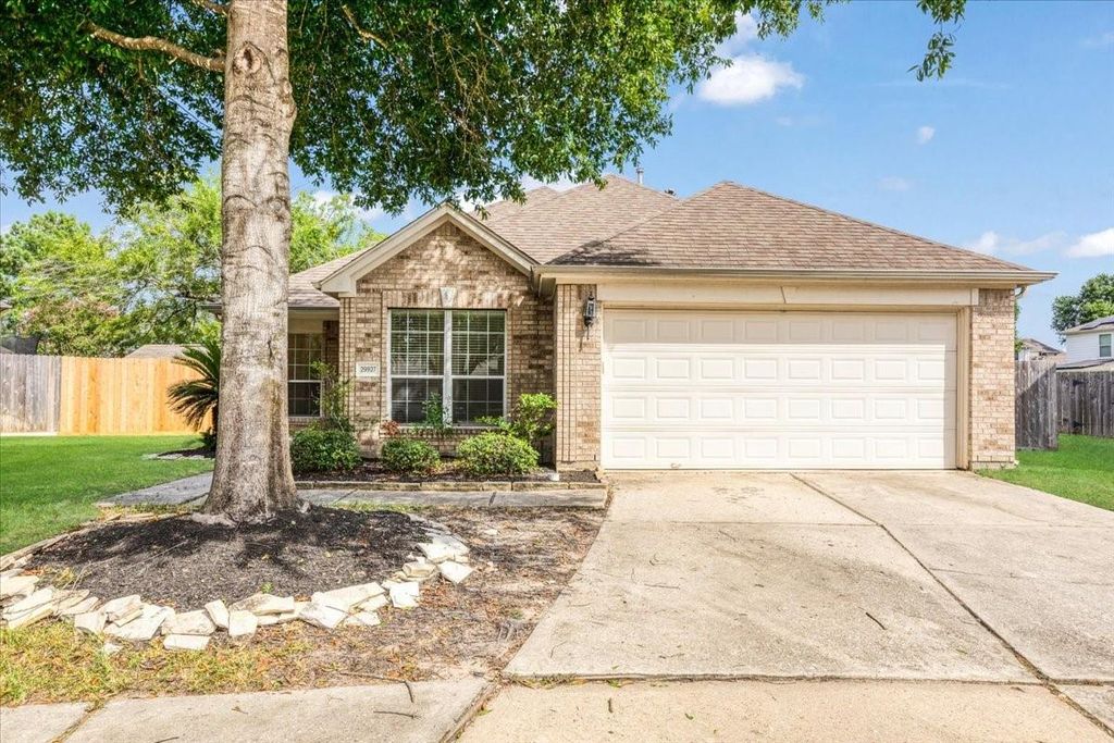 29927 Sunwillow Creek Drive, Spring, TX 77386
