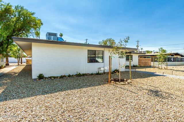 6631 E CHEERY LYNN Road 1, Scottsdale, AZ 85251