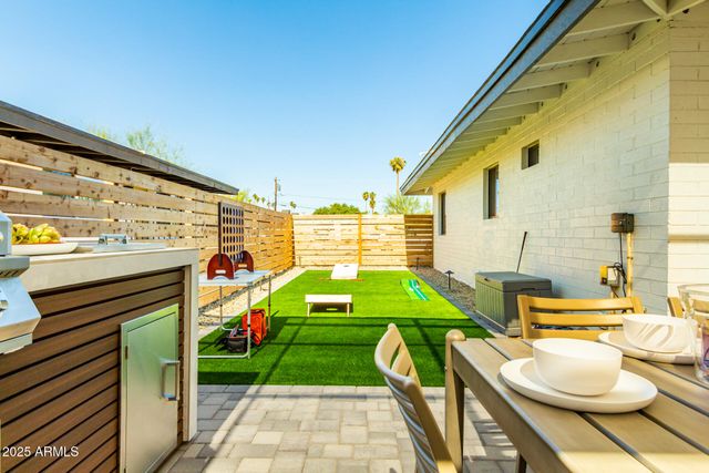 6631 E CHEERY LYNN Road 1, Scottsdale, AZ 85251