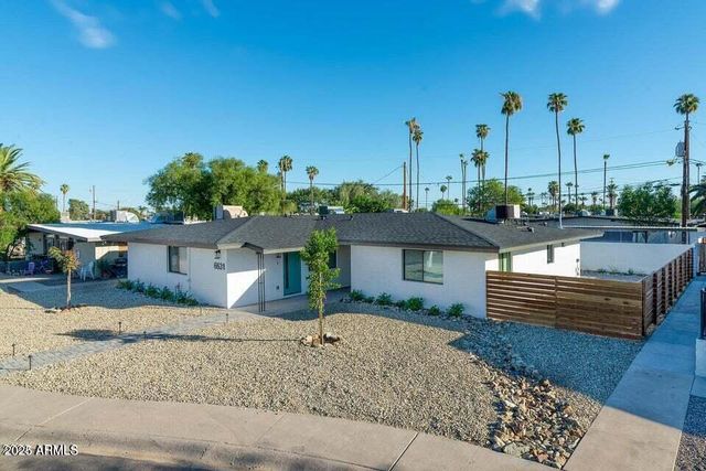 6631 E CHEERY LYNN Road 1, Scottsdale, AZ 85251