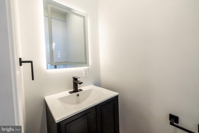 2811 N BONSALL ST, Philadelphia, PA 19132