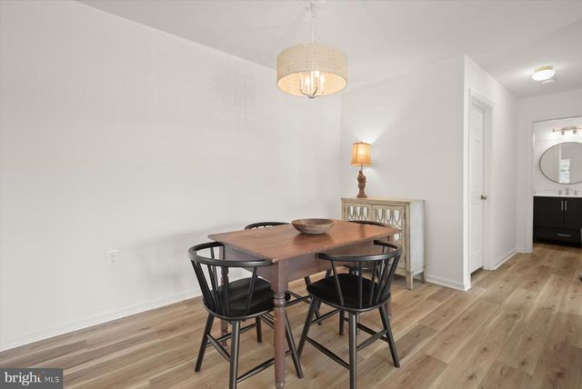 8830 TANGLEWOOD LN, Manassas, VA 20110