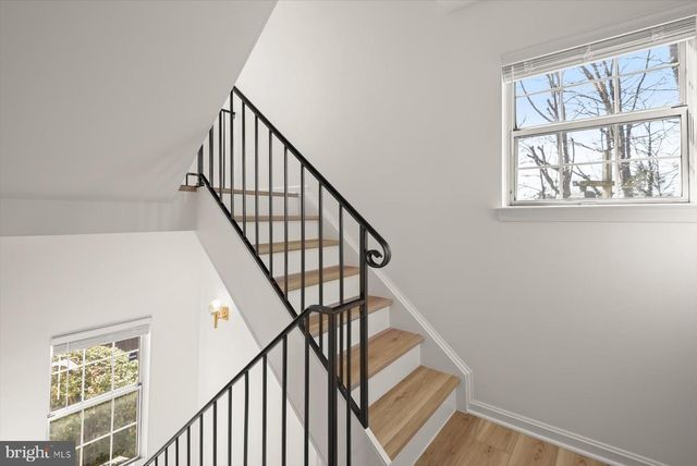 8830 TANGLEWOOD LN, Manassas, VA 20110