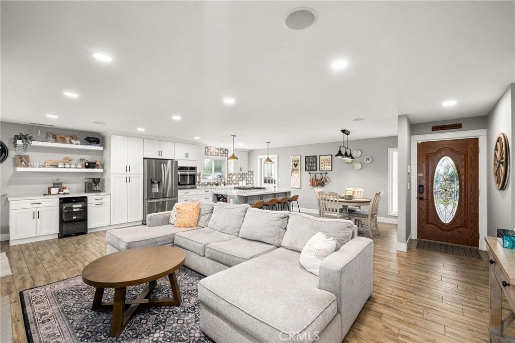 1085 Peaceful Drive, Corona, CA 92878 — photo 5