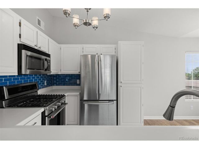8358 Pebble Creek Way 204, Littleton, CO 80126