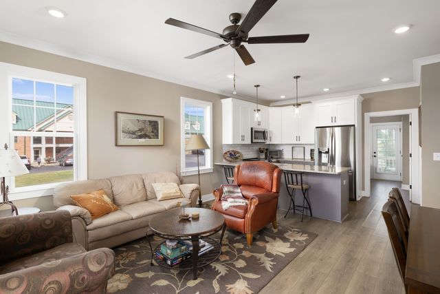 2101 Dabbs Ave Ste 10, Old Hickory, TN 37138