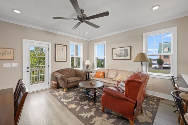 2101 Dabbs Ave Ste 10, Old Hickory, TN 37138